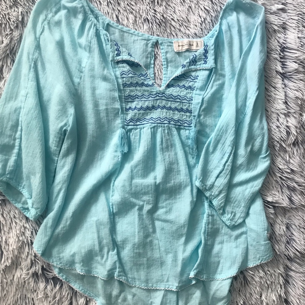 Abercrombie & Fitch top